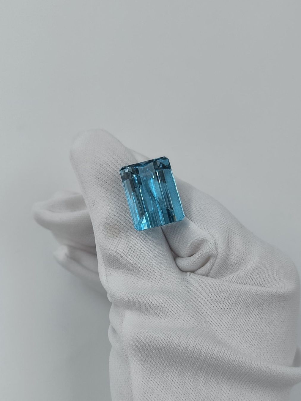 Pietre preziose: 1 AQUAMARIN 41.20 CT. – Usato da Luzern venduto da EdiGem 8