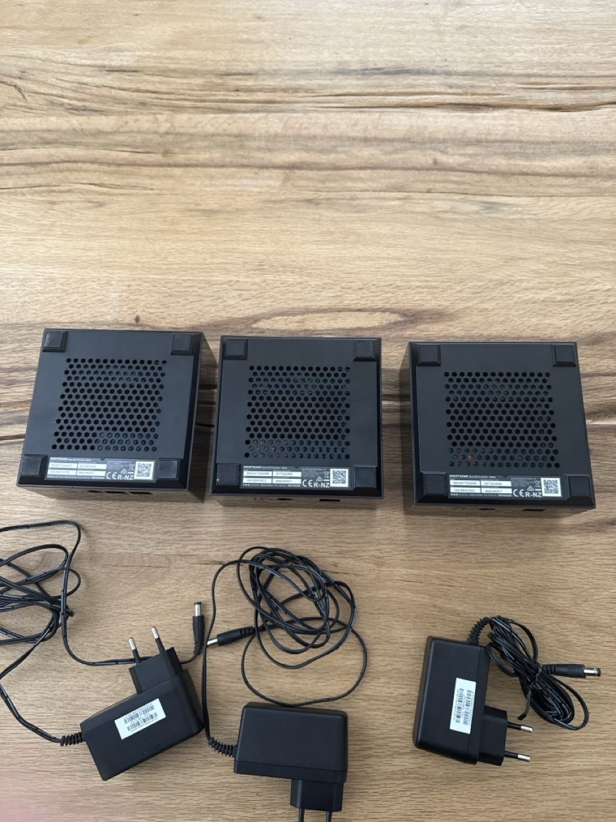 Netgear WiFi: Netgear Nighthawk Mesh System 3er Set gebraucht – Usato da Heimberg venduto da andrgia 1