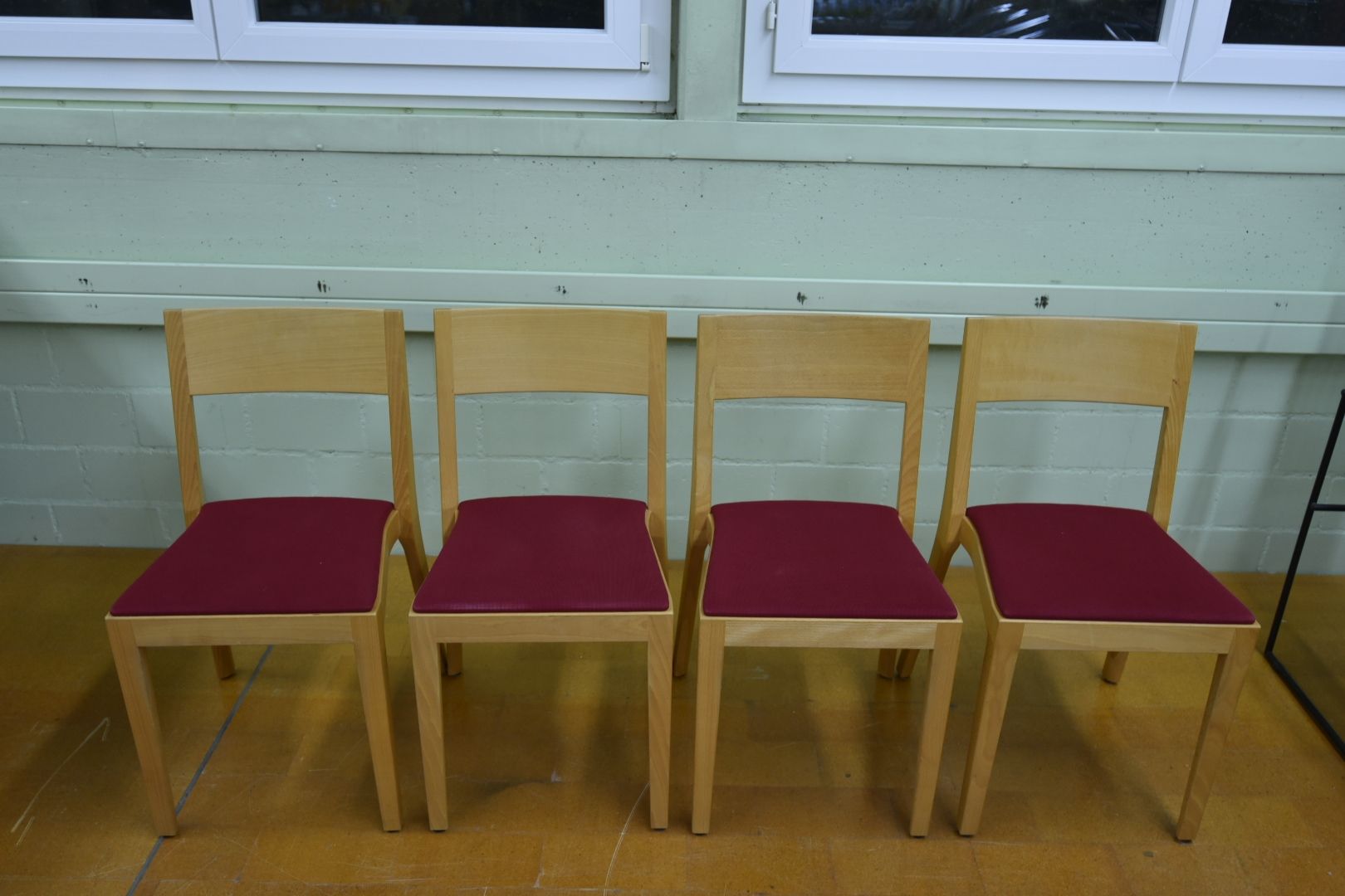 Horgen Glarus Sedie: Designer Stühle Horgenglarus Modell Miro gepolstert – Usato da Lichtensteig venduto da Polsterwerk 5