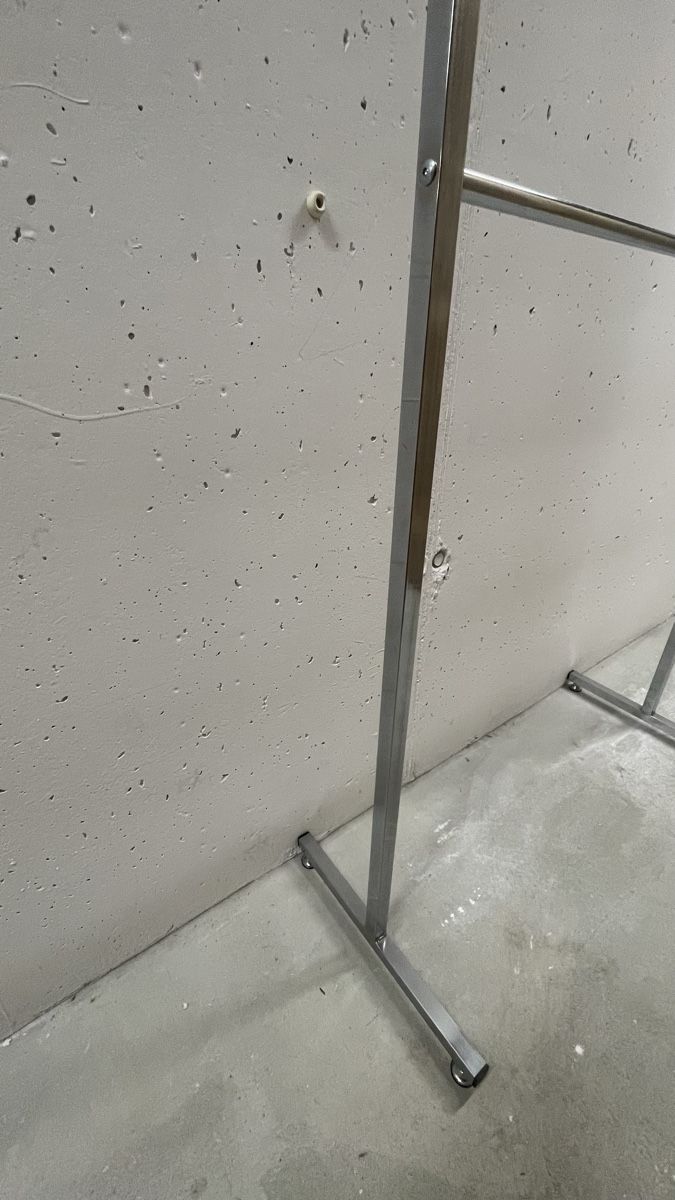 Porte manteau: Kleiderständer Metall, robust – D'occasion à Luzern par Christian_hodel 2