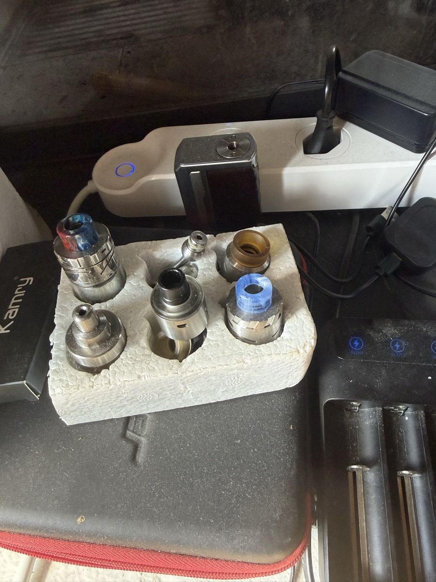 Altri Prodotti per fumatori: Highend Vape Equipment – Usato da Oetwil am See venduto da dtb_DT_TB 2