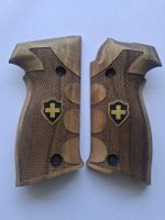 Nussbaum Griffschalen für die Sig P220 