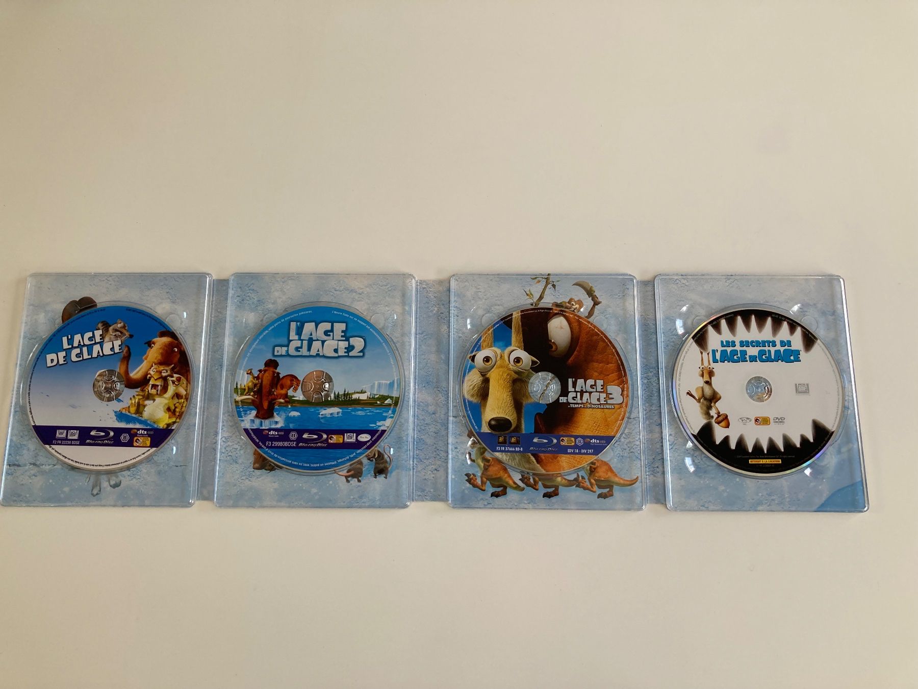 Tutti i DVDs: L'Age de Glace : La Trilogie Blu-ray coffret – Usato da Bassecourt venduto da CALUMET-X 1