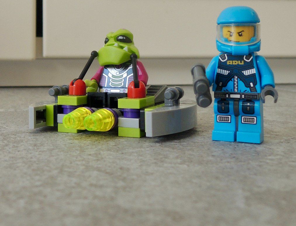 Lego Baukästen: Lego Alien Conquest 7049: Kleines Raumschiff – Gebraucht aus Gebenstorf von  1