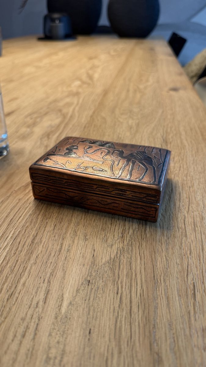 Portagioie: Vintage Holzschatulle handgeschnitzt – Usato da Zufikon venduto da HappySelling