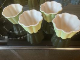 4 petits moules à flan vert vintage