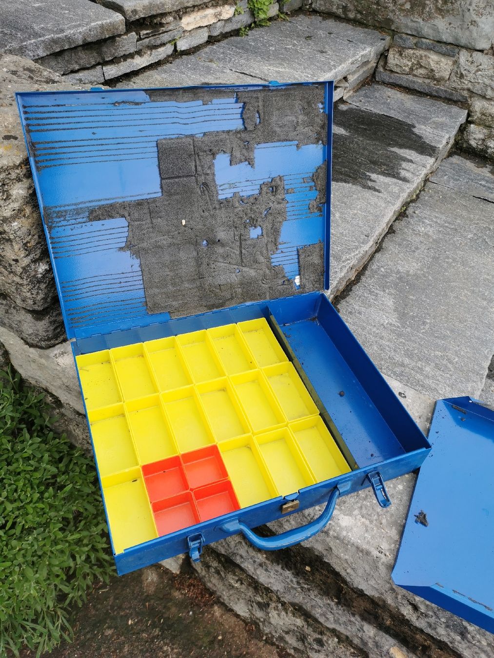 Valigie: Sortimo Werkzeugkoffer 322 E, robuste Ausführung, blau – Usato da Wettingen venduto da Simar 1