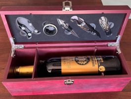 Bouteille vin Bordeaux 2014 et accessoires