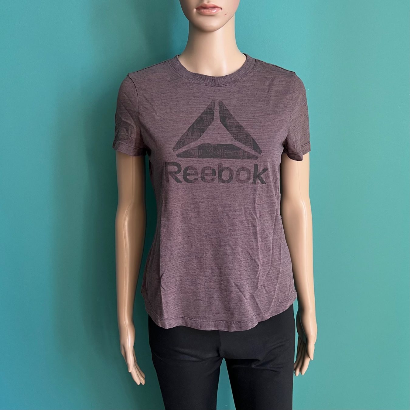 Reebok T-shirt: REEBOK T-Shirt – Usato da Zürich venduto da ClosetQueen