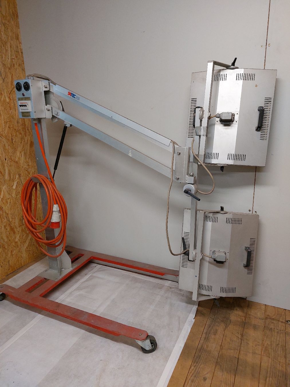 Tutti gli attrezzi: Infrarot Lacktrockner 380V – Usato da Willisau venduto da Pzm81 9