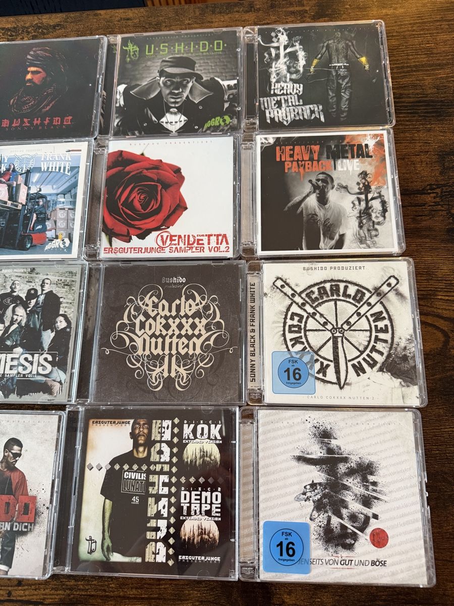 CD: Bushido Sammlung CDs/Deluxe Boxen/Buch/Merch – Usato da Bülach venduto da Epicst0re 3