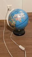 Globus mit und ohne Licht