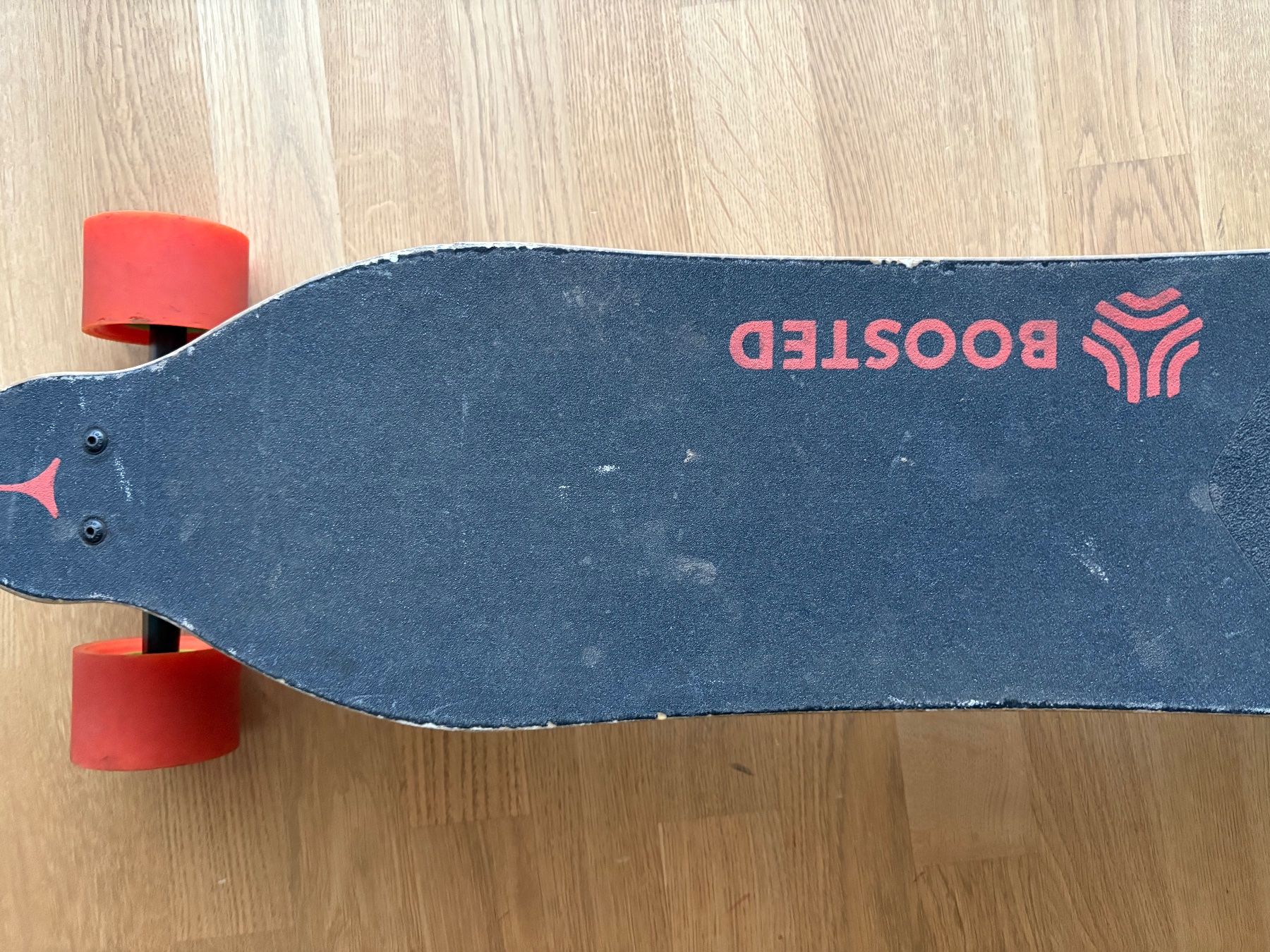 Skateboards: Boosted Elektro Board Longboard Extended Range 2 Akkus – D'occasion à Bern par Kevin-18 5