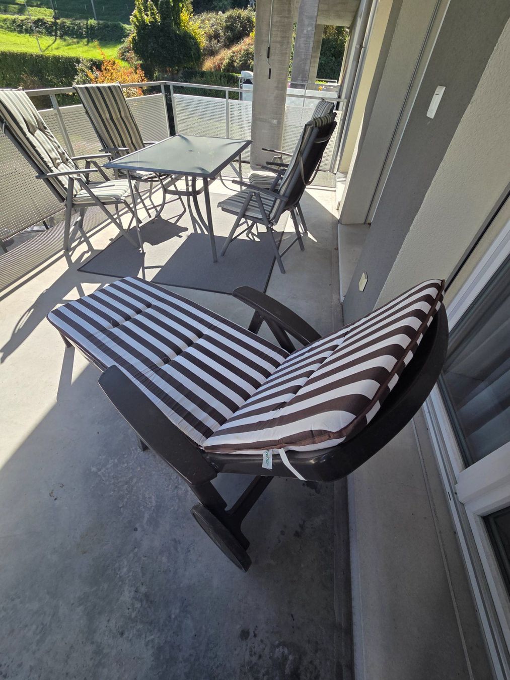 Sedie a sdraio: Balkon/Gartenliege mit Polster – Usato da Eglisau venduto da san_8nvn 3