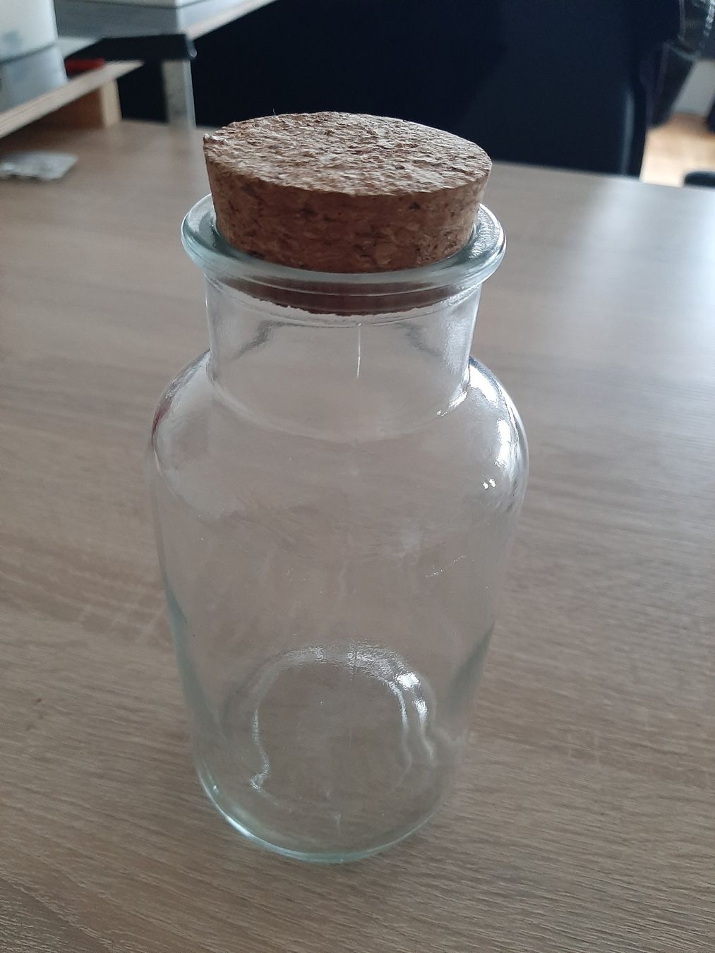 Bicchieri: Glasgefäss / Vase mit Korkdeckel – Usato da Menziken venduto da Rien1 2