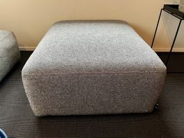 HAY: Grauer Hocker/Pouf, seht guter Zustand