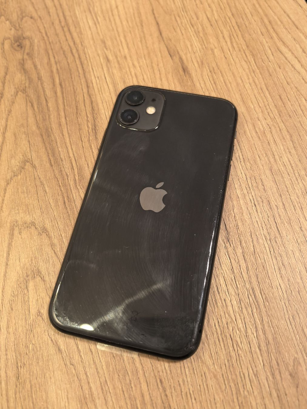Apple Telefoni cellulari / Smartphones: iPhone 11 - 64GB – Nuovo (secondo la descrizione) da Sursee venduto da ToPhones 2