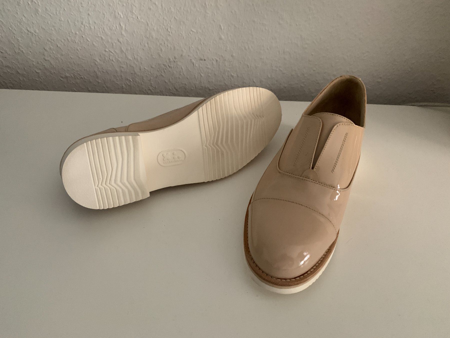 Navyboot Scarpe da donna: NAVYBOOT - Lack Loafer nude NEU 35 – Nuovo (secondo la descrizione) da Zürich venduto da Diazaio 3