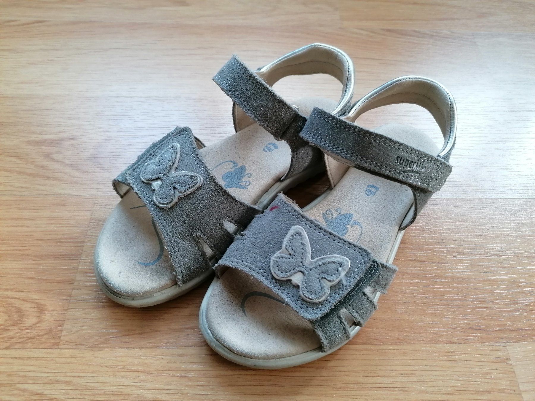 Superfit Scarpe per ragazze: Superfit Mädchen Sandalen Gr. 30 – Usato da Büttikon AG venduto da Amineah