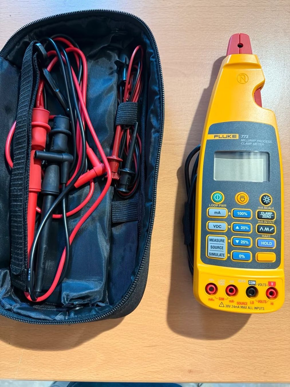 Fluke Mesurer: Fluke 773 Milliamp Process Clamp Meter – D'occasion à Beringen par inexxwina 1