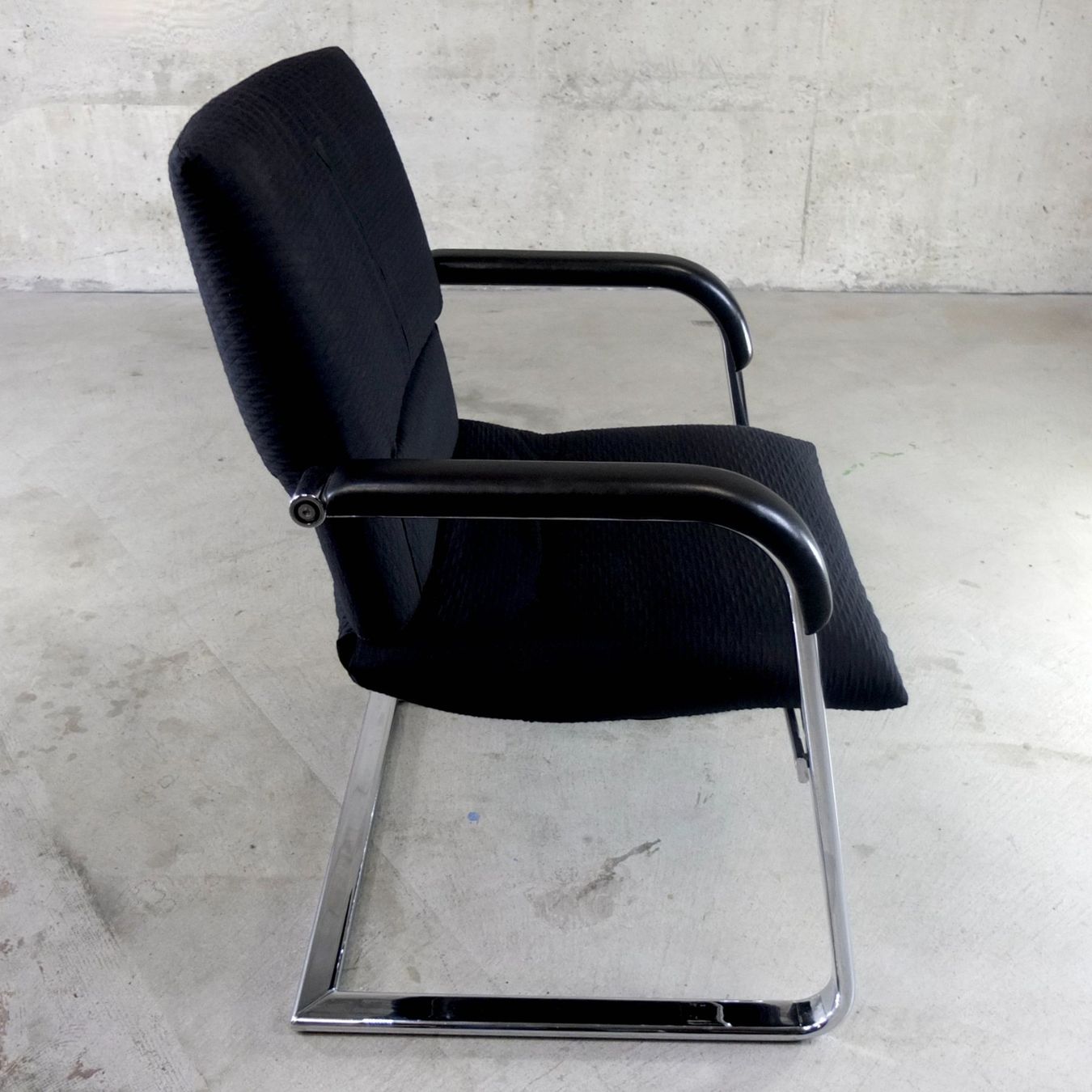 Vitra Poltrone: Vitra Mario Bellini Freischwinger Sessel – Usato da Basel venduto da Brocki-auf-dem-Wolf 3