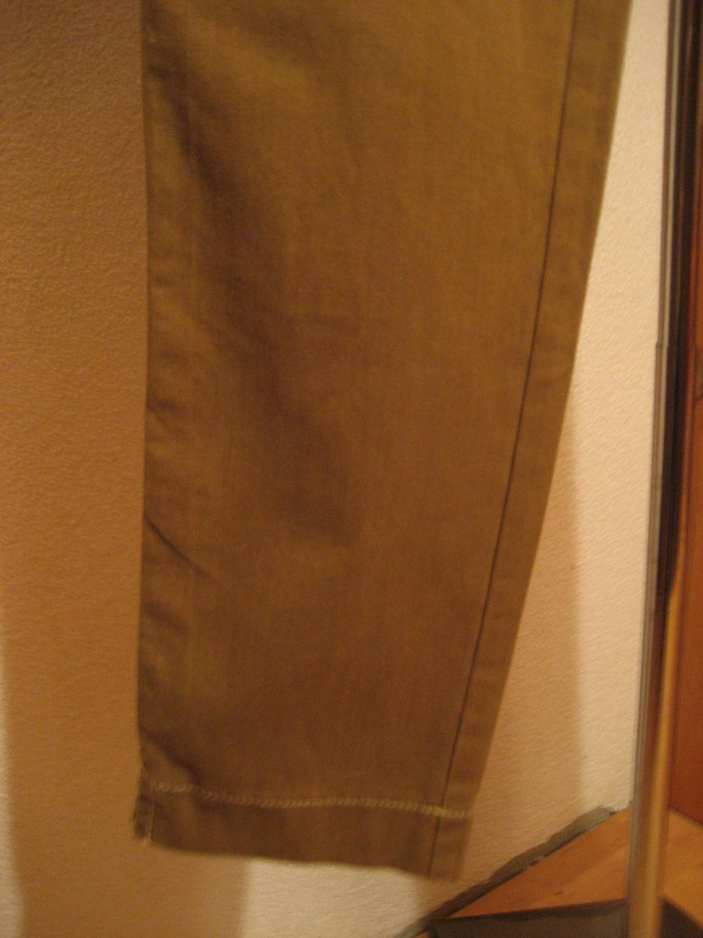 Pantalons: Pantalon stretch Tuzzi taille 38, neuf – Neuf avec emballage d'origine à Delémont par marryb 2