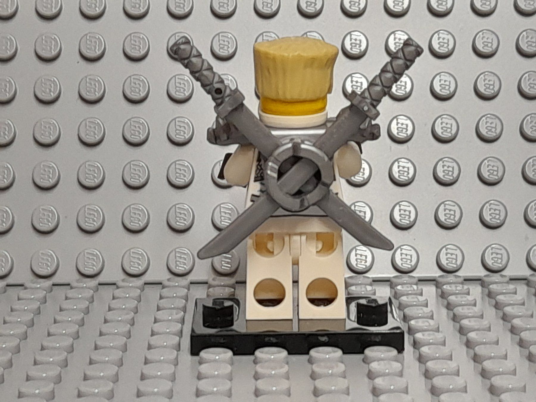 Lego Spielzeuge: Lego Ninjago Figur njo0106 Zane - Rebooted – Gebraucht aus Derendingen von Boeni80 1