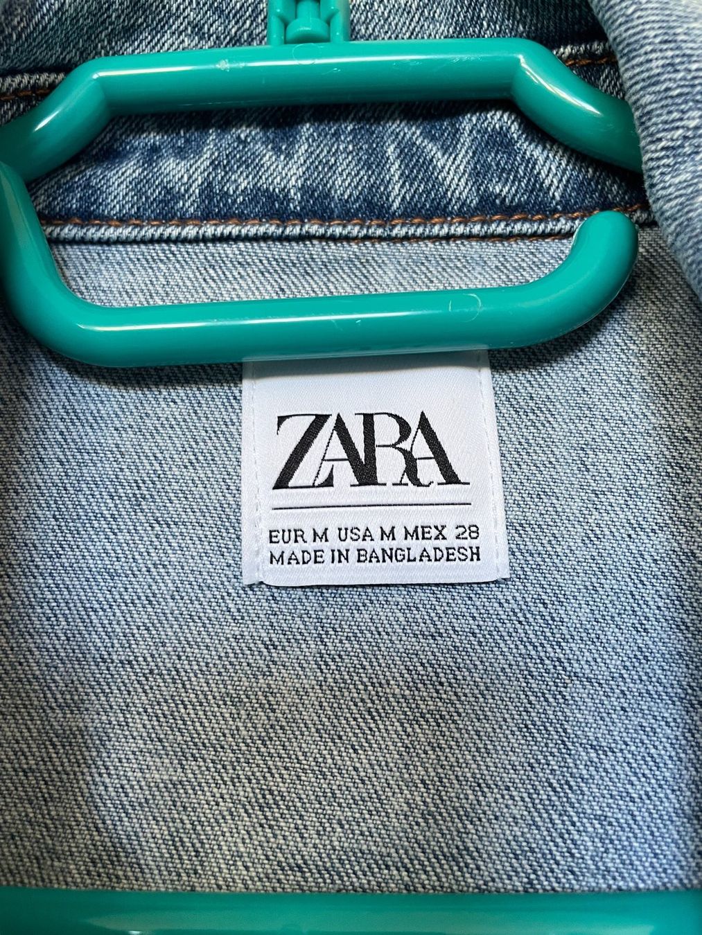 Zara Giacche: Zara Jeansjacke, Grösse M – Usato da Basel venduto da Robyn20 2