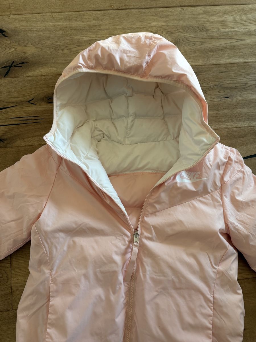 Nike Giacche: Nike Daunenjacke S Wendejacke – Usato da Mur (Vully) FR venduto da seaila 3