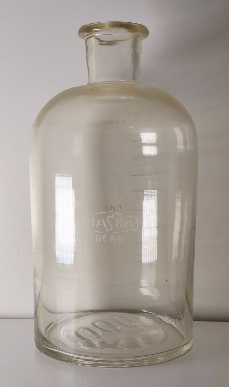 Accessori da laboratorio: Antike Apothekerflasche 1000ml Bern Glas – Usato da Monthey venduto da 19_karen_84