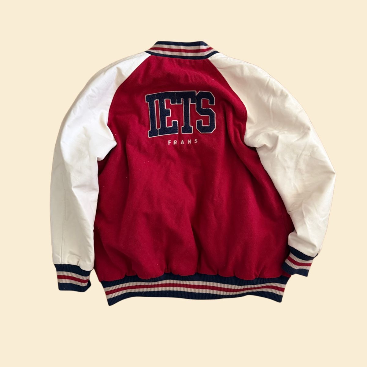 Urban Outfitters Giacche: Vintage Collage Jacke – Usato da Erlen venduto da rob_c92s