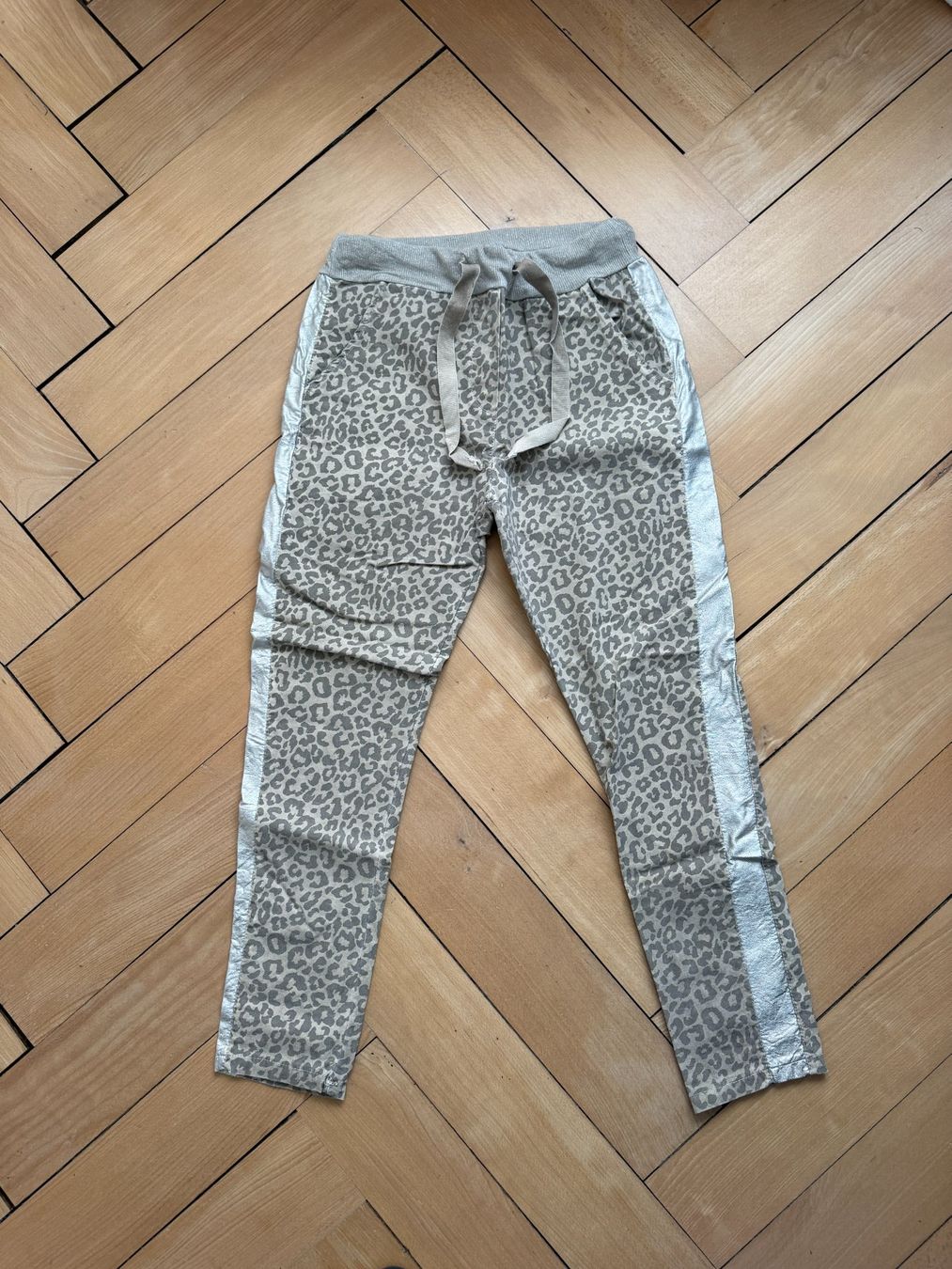 Pantaloni: Leo Hose taupe-beige M – Usato da Zürich venduto da Diazaio