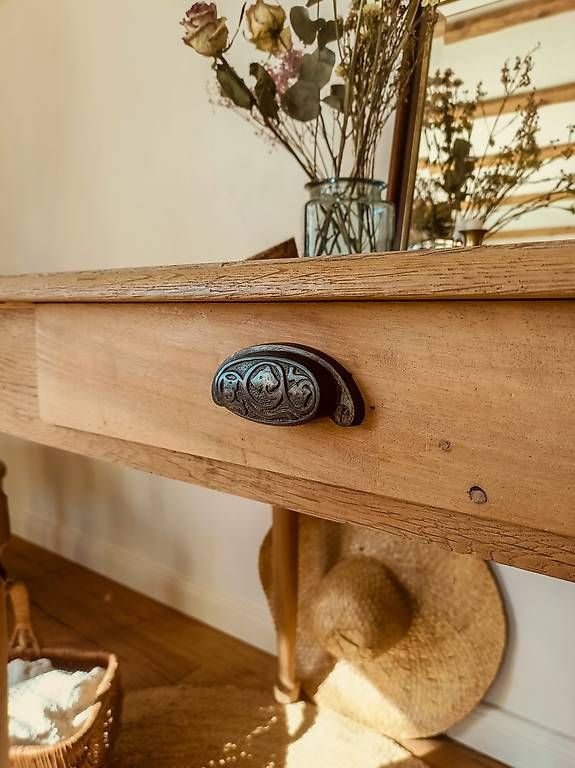 : °Lara°  la table rustique en chêne – Usato da Arzier-Le Muids venduto da Renov_1273 4