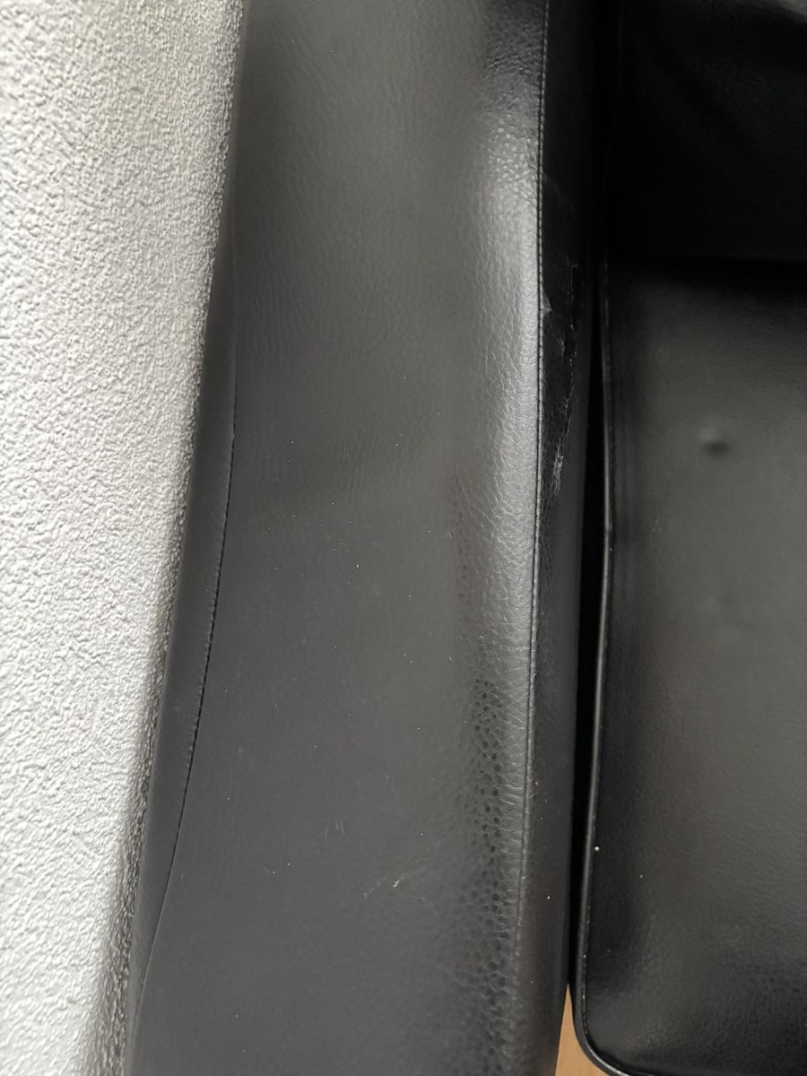Divani: Elegantes schwarzes 3er Ledersofa – Usato da Luzern venduto da Armastra 1