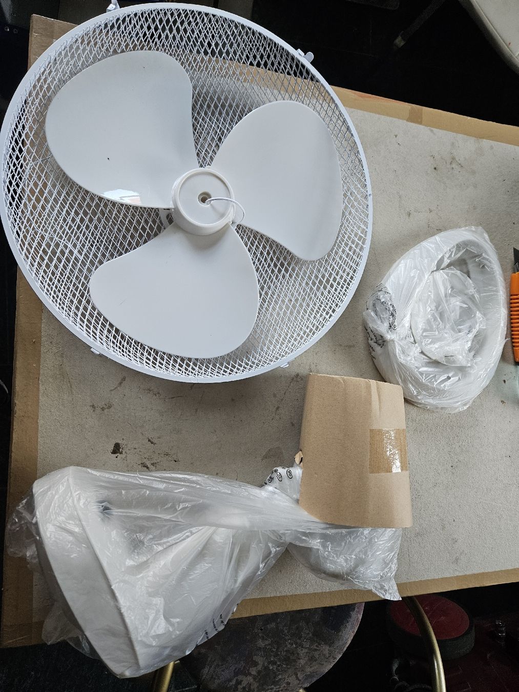 Ventilatori: Tischventilator, Ventilator für heisse Tage – Nuovo (secondo la descrizione) da Oberburg venduto da znas 2