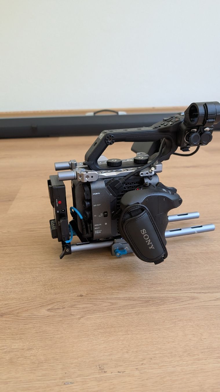 Sony Caméscopes: Sony FX6 inkl. Kondor Blue Rig – D'occasion à Winterthur par xazax 1