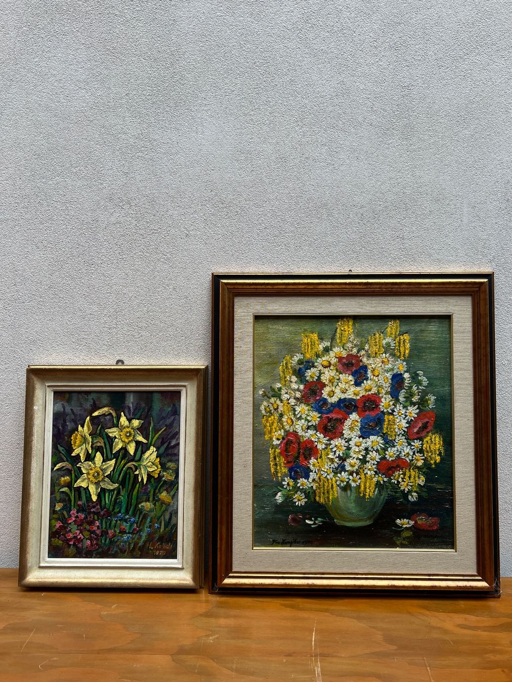 Gemälde: Paar Ölgemälde mit Blumen – Gebraucht aus Riva San Vitale von AM25