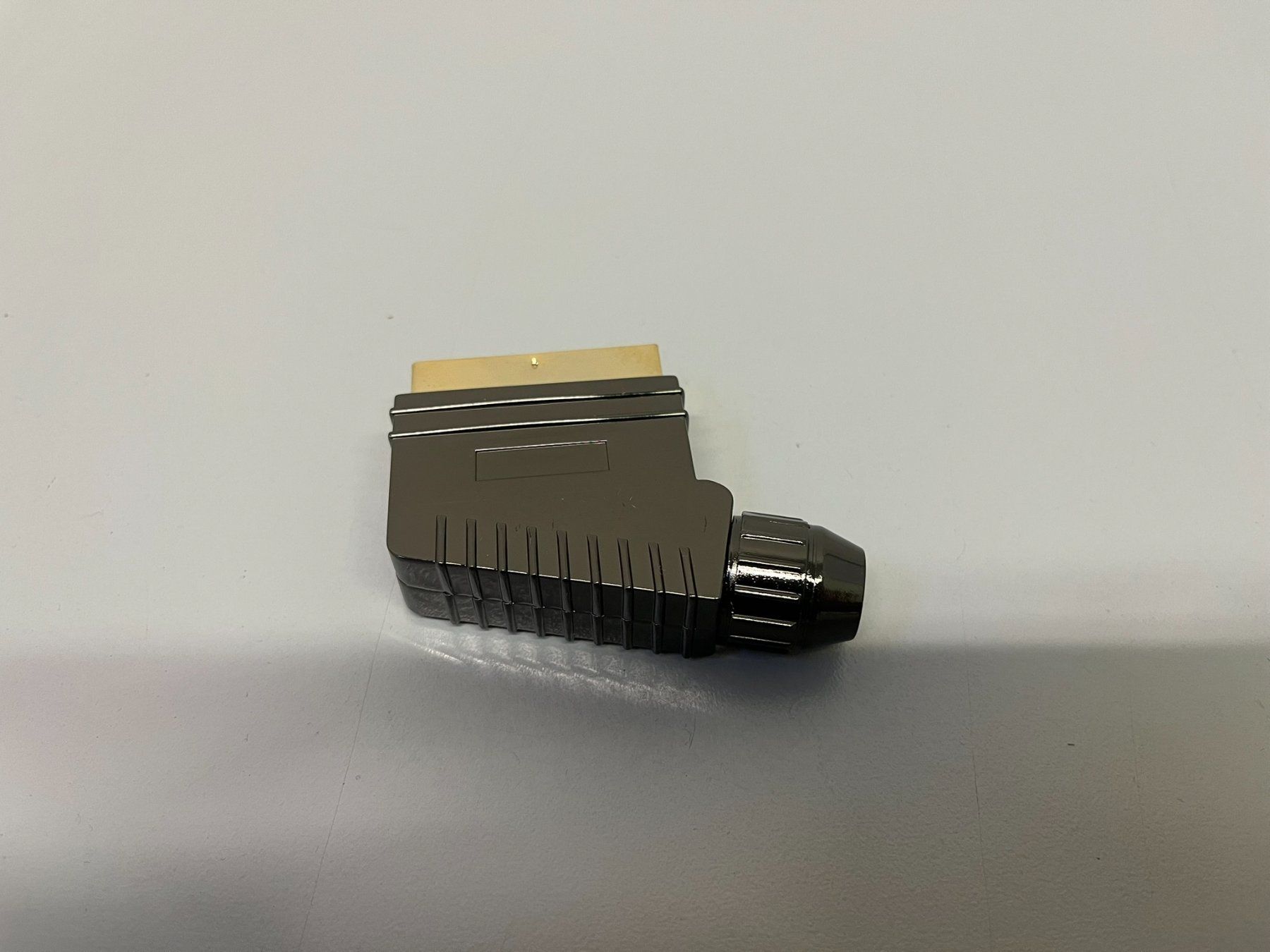 Kabel: Vollmetall SCART-Stecker – Neu (gemäss Beschreibung) aus Hochdorf von av-electronics 2