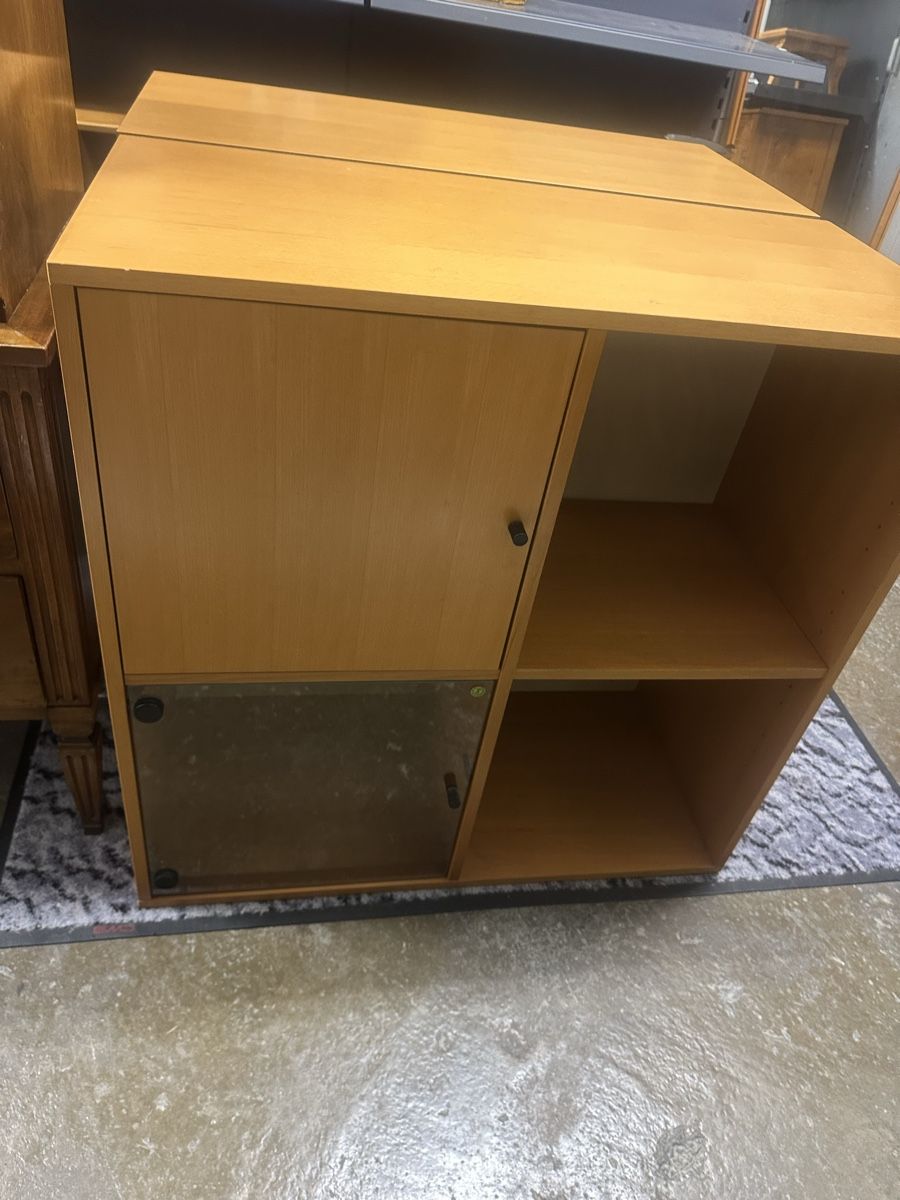 Ikea Armadi: Zwei IKEA Buche Schränke – Usato da Villmergen venduto da bubblevintage 1