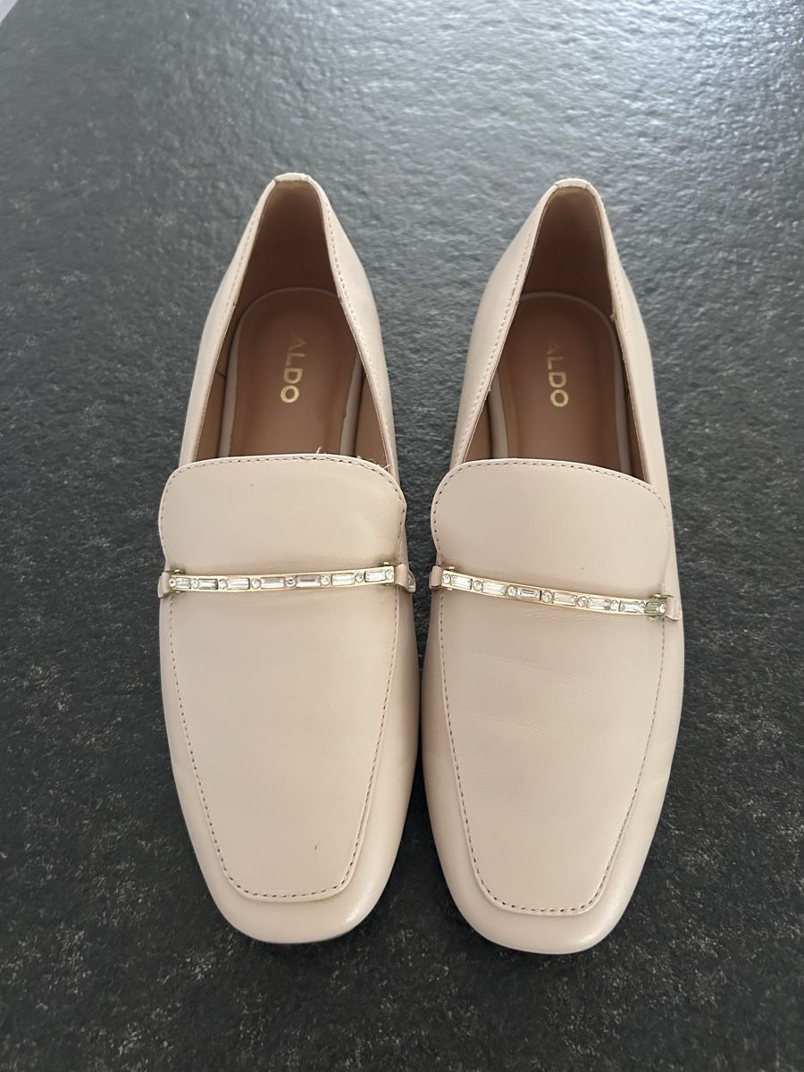 Aldo Scarpe da donna: Halbschuhe / Slipper / Loafer ALDO Gr. 39 beige – Usato da Riken AG venduto da TT2007