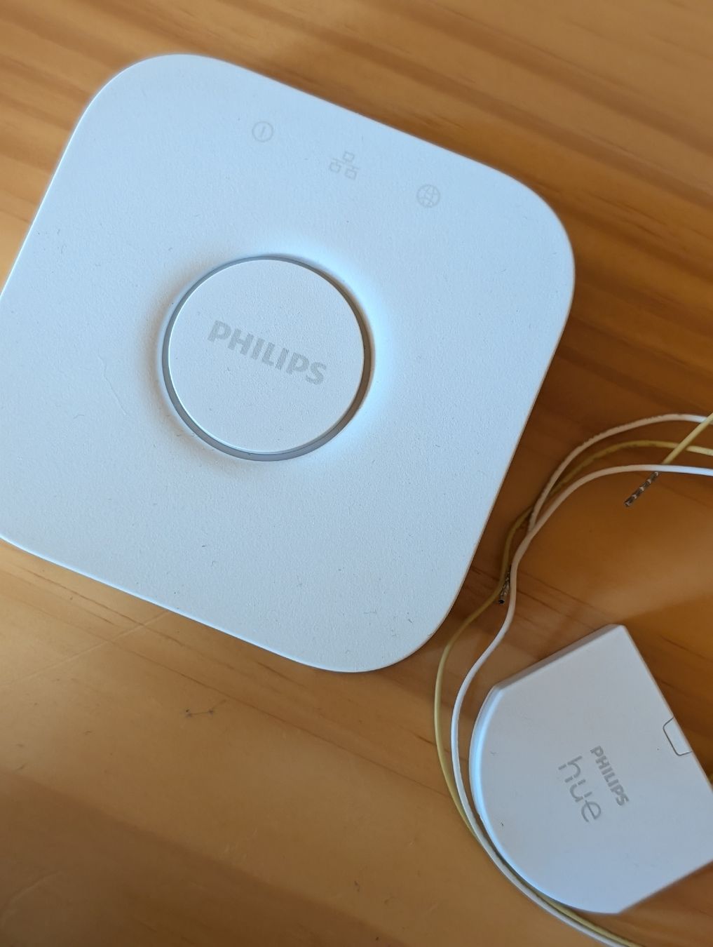 Philips Unità & Adattatore: Philips Hue Artikel  – Nuovo e nell'imballaggio originale da Konolfingen venduto da TyTaMo 2