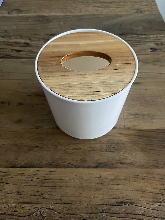 Recipients et similaires: Taschentuchbox Aufbewahrungsbox – D'occasion à Zürich par piruet18 2