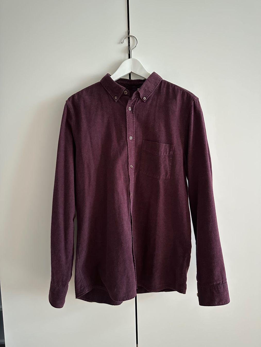 H&M Camicie: Dunkelrotes Herren Hemd H&M – Usato da Luzern venduto da Soeuv