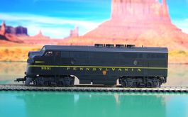 Kato/Stewart Hobbies H0 Diesellok F-7 Pennsylvania Railroad