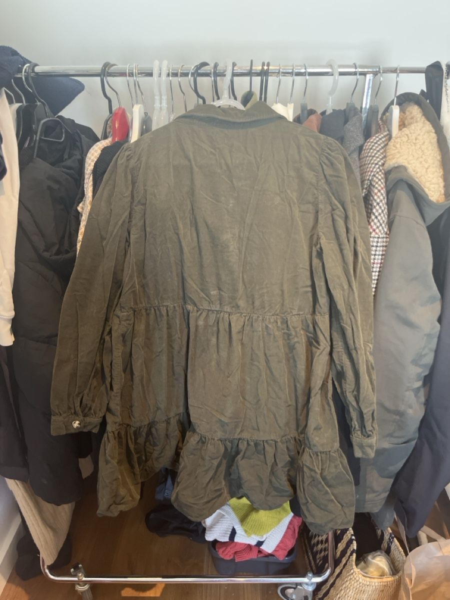 Zara Vestiti: Damen Kleid Khaki Grösse M – Usato da Ostermundigen venduto da Laariinaa 1