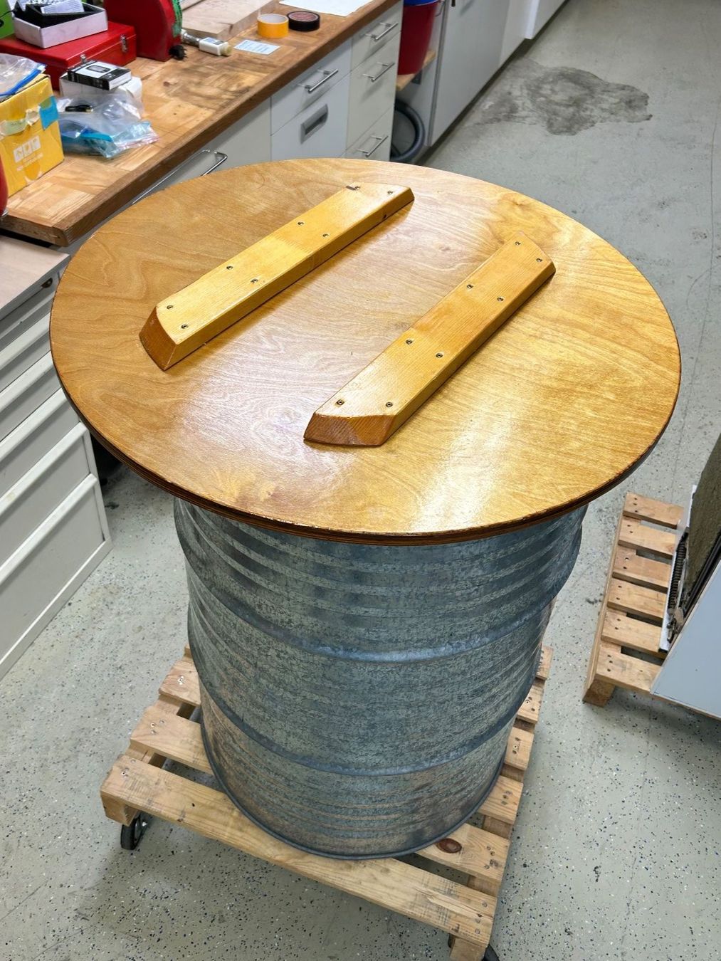 Griglie: Grill- Bartisch - Fass – Nuovo (secondo la descrizione) da Malters venduto da DPHandel 2