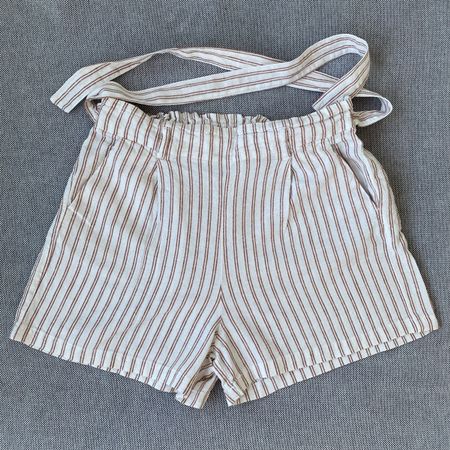 Only gestreifte Shorts Grösse L Beige und Braun Leinen
