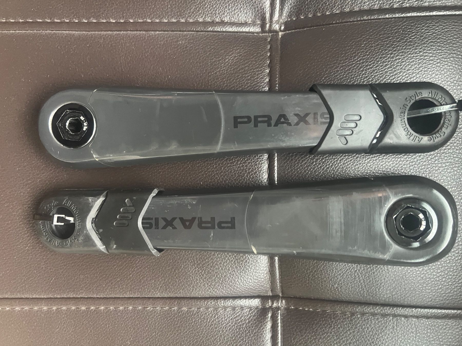 Ersatzteile: Manivelles pédalier Praxis E-Bike Carbon – Gebraucht aus Mézières VD von pourkwapa7