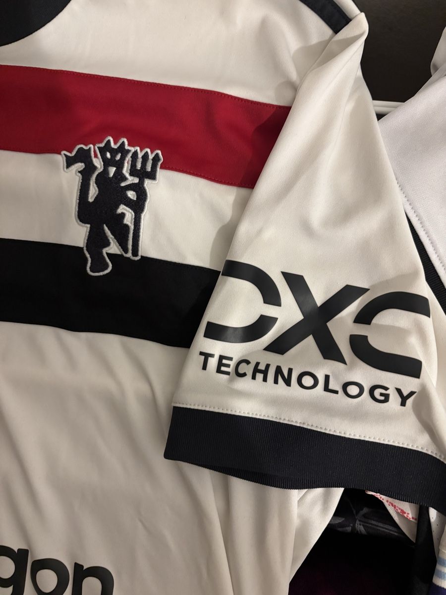 Manchester United Leibchen & Hosen: Manchester United  Third 24/25 Taille L – Gebraucht aus Genève von Abdi27 3