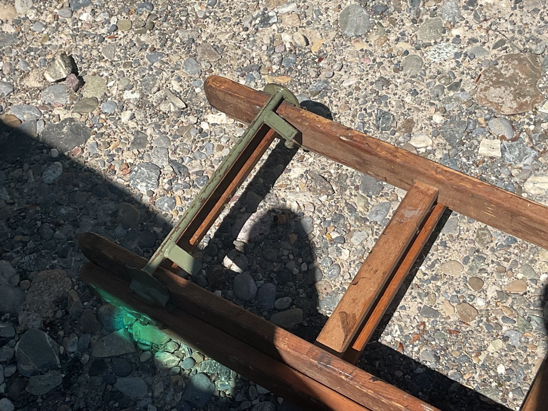 Scale: Grosse Holzleiter inklusive Wandhalterungen ca 5 Meter – Usato da Uster venduto da Hotelliquidation 1